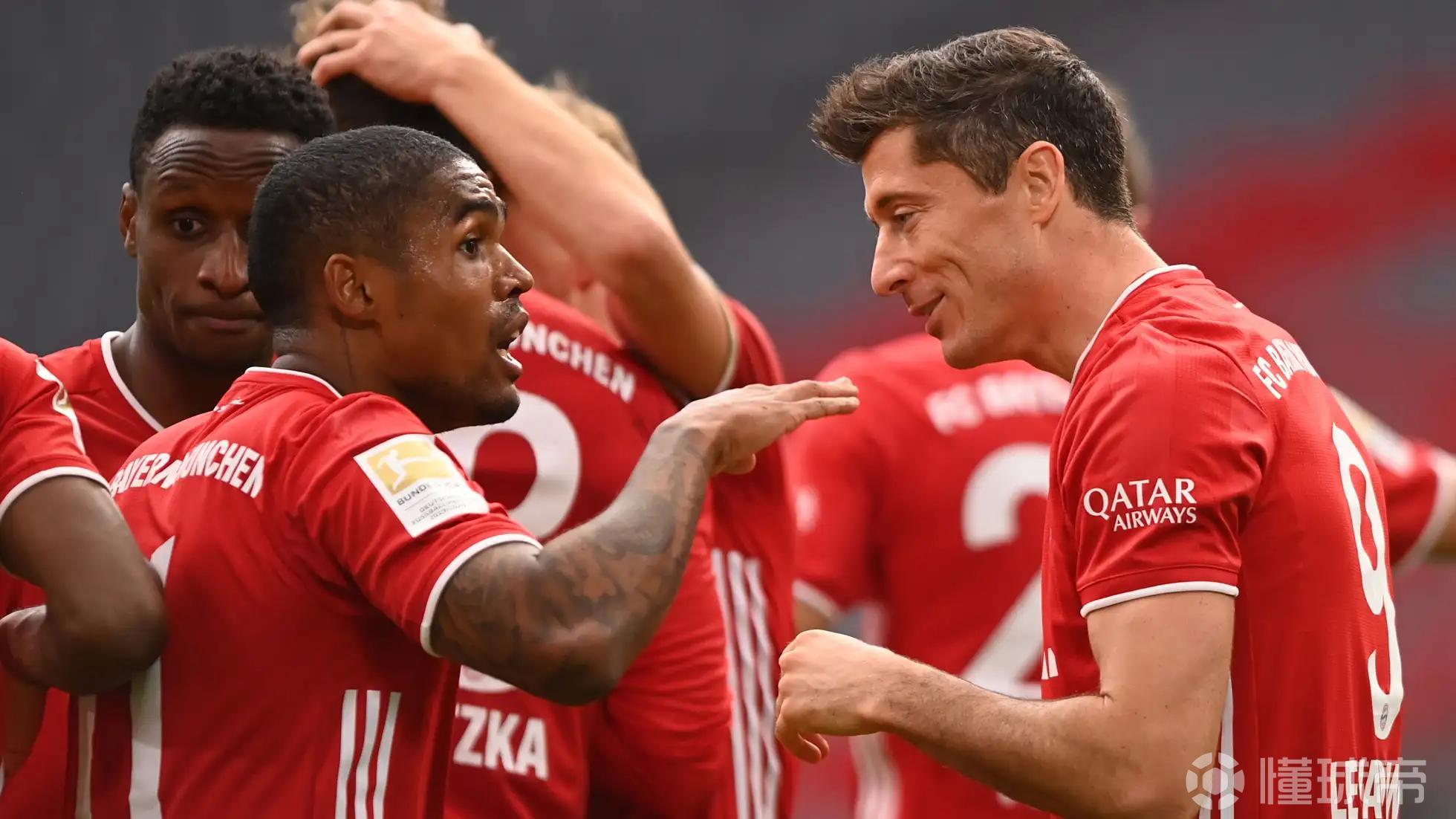 道格拉斯-科斯塔：我会建议莱万去尤文，他是尤文的完美选择